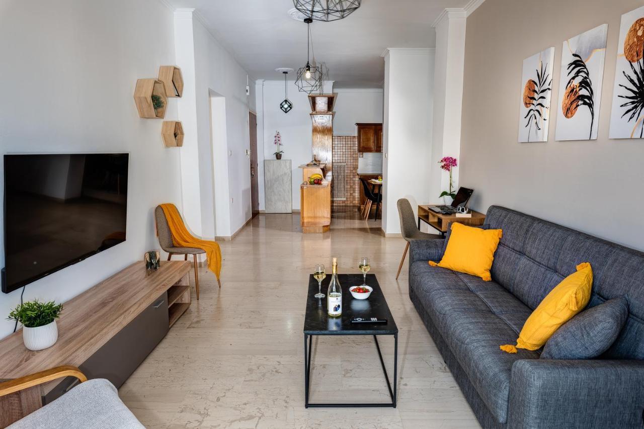 Central Apt. With Parking - 3 Min From Old Port Chania  Buitenkant foto