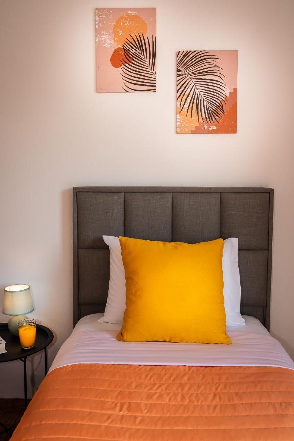 Central Apt. With Parking - 3 Min From Old Port Chania  Buitenkant foto